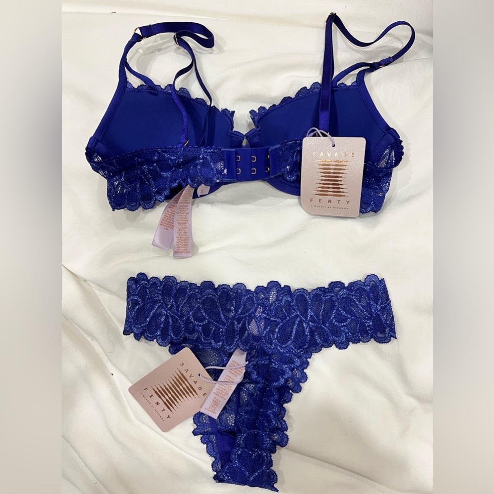 32B & XS thong Savage X Fenty Bra and Panty Set